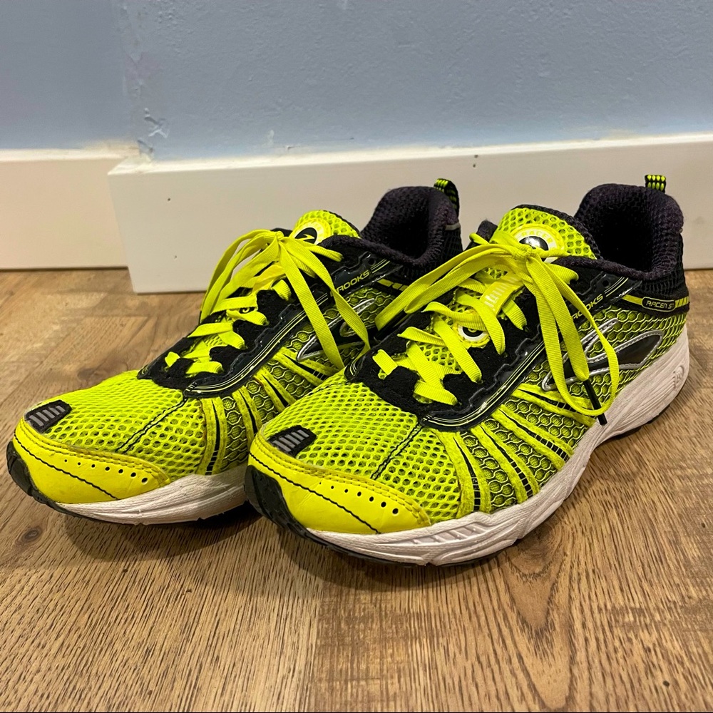 Brooks sneakers